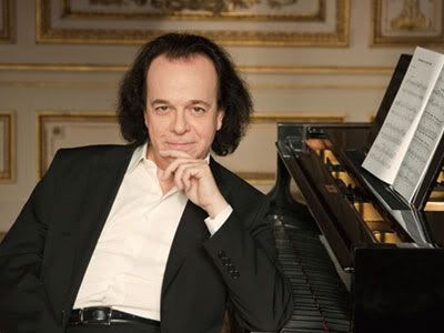 Cyprien Katsaris performed a recital last month at the Yamaha Piano Salon.