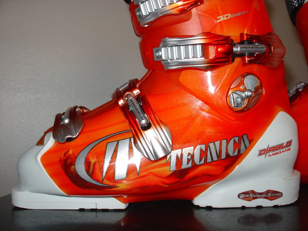 tecnica diablo magnesium ski boots