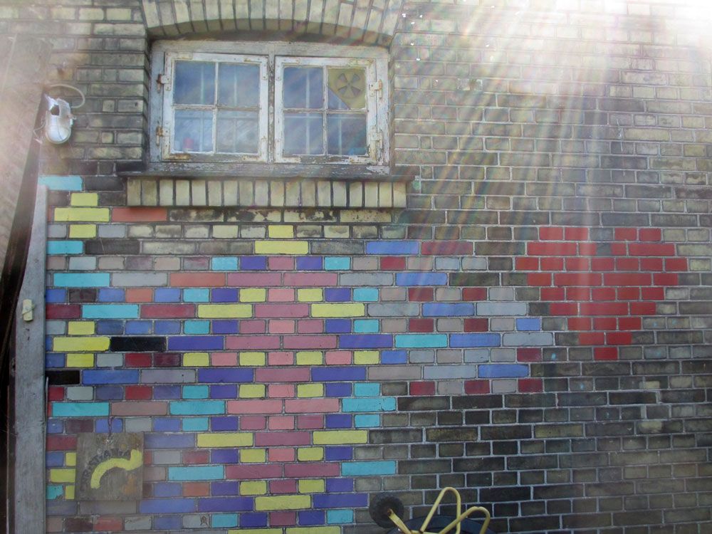  photo Christiania-copenhagen-art-brick-heart-wall_zps86112026.jpg