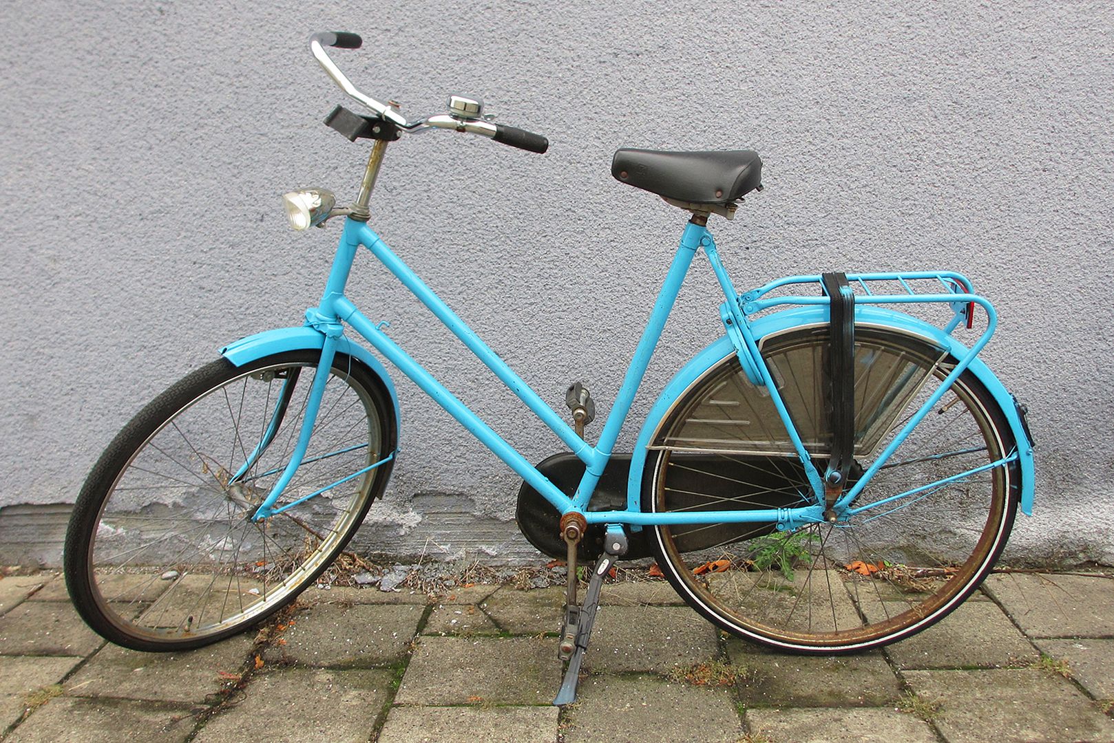  photo Turquoise-bike-makover-1_zpse2906986.jpg