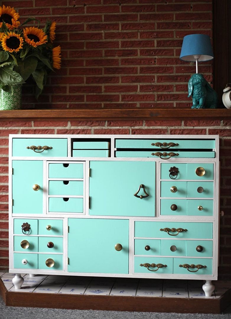  photo creative-turquoise-cabinet_zps6fqrqlww.jpg