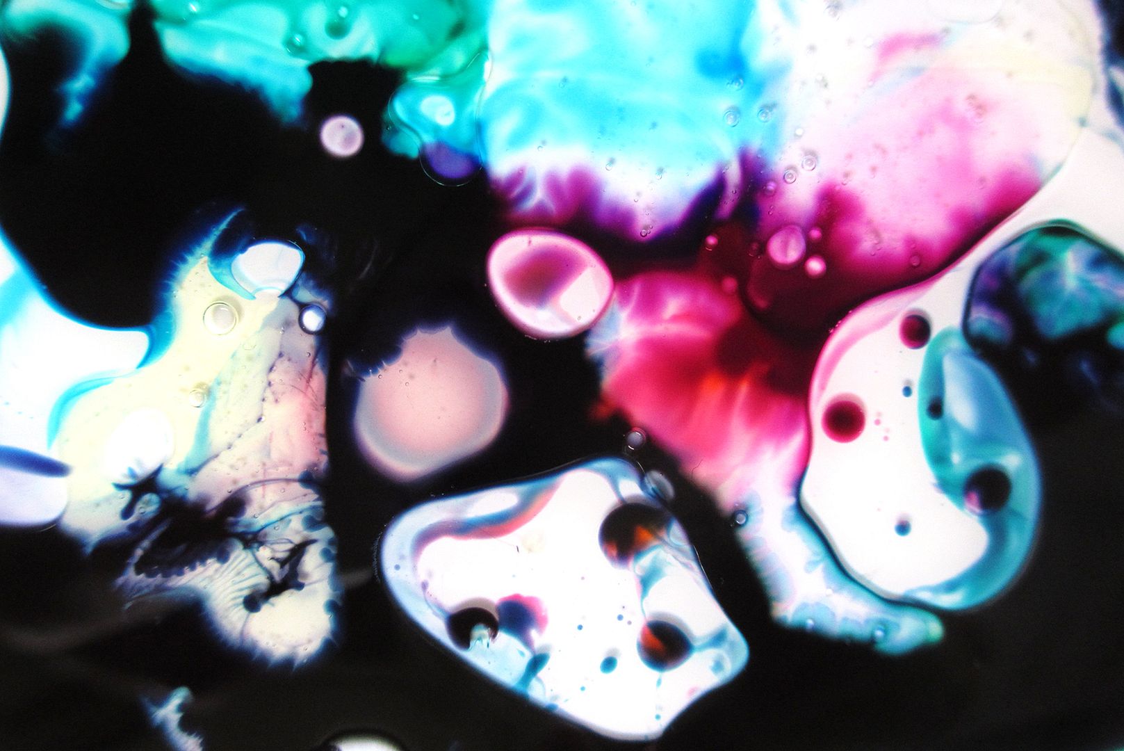  photo ink-oil-soap-experiment-4_zpse78e07be.jpg