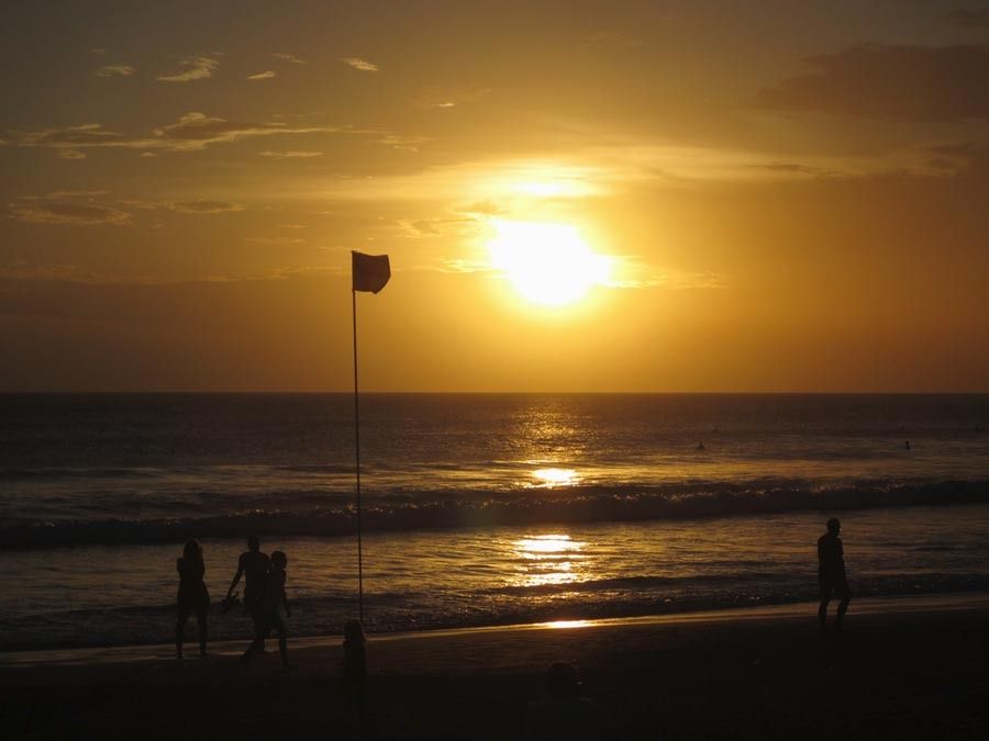  photo kuta-bali-sunset_zpsdgyeptst.jpg