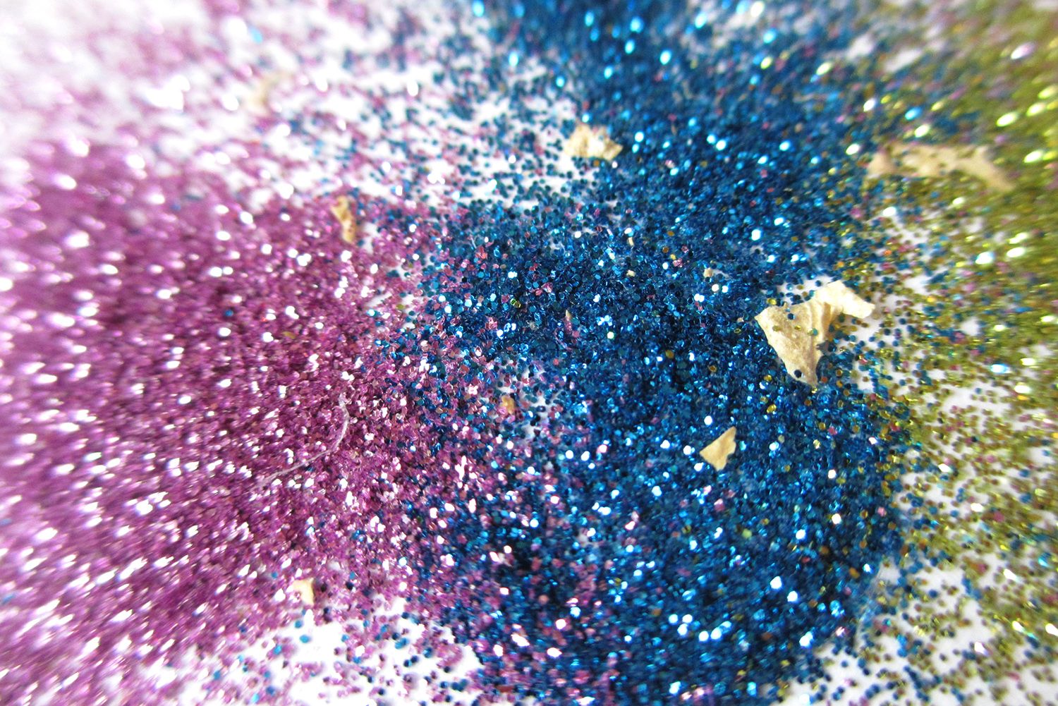  photo peanut-glitter-bomb-DIY-6_zps0b2d594d.jpg