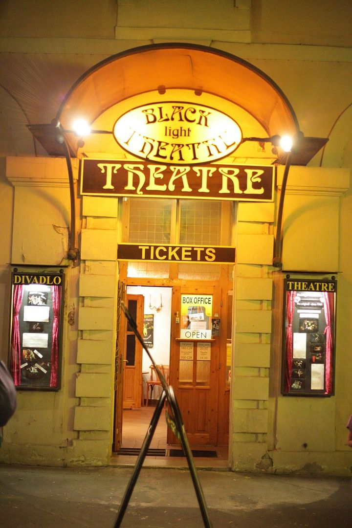  photo prague-4-black-light-theatre_zpsy4nlo403.jpg