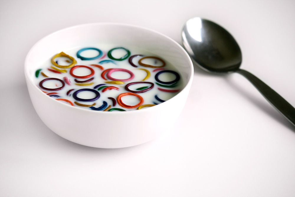  photo rainbow-breakfast-cereal-bowl-balloons2.jpg
