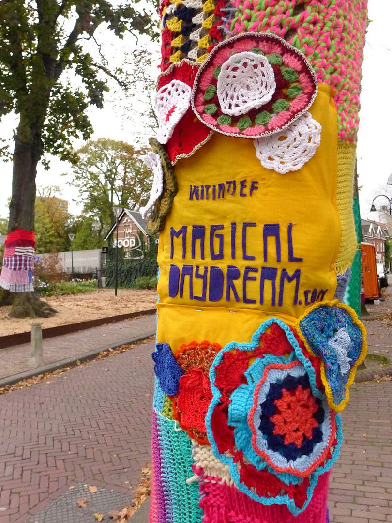  photo yarnbomb-bergstraat-magical-daydream.jpg