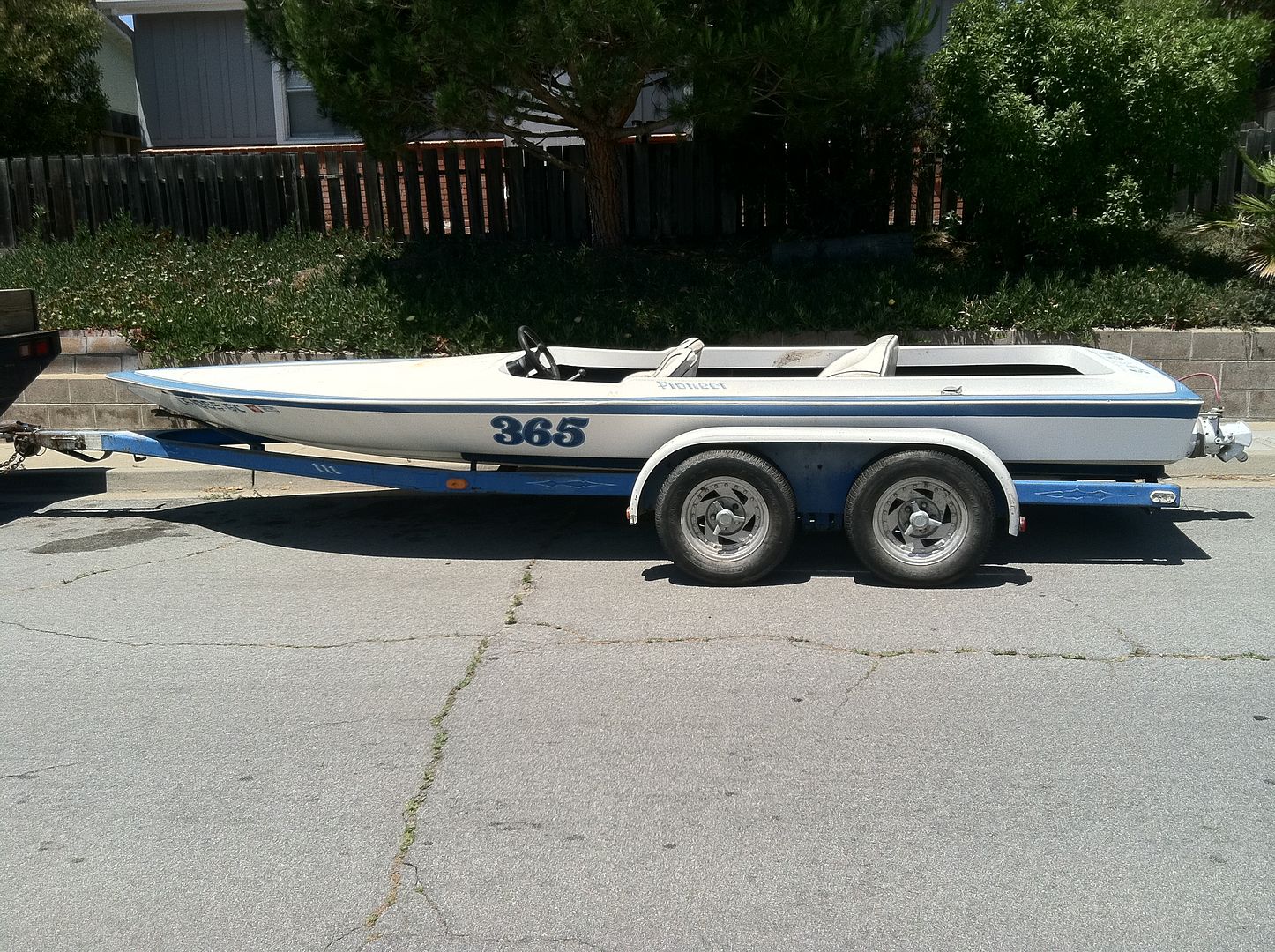 Small Jet Boats >> Small Jet Boat World Small Jet Boats >> Small Jet Boat World