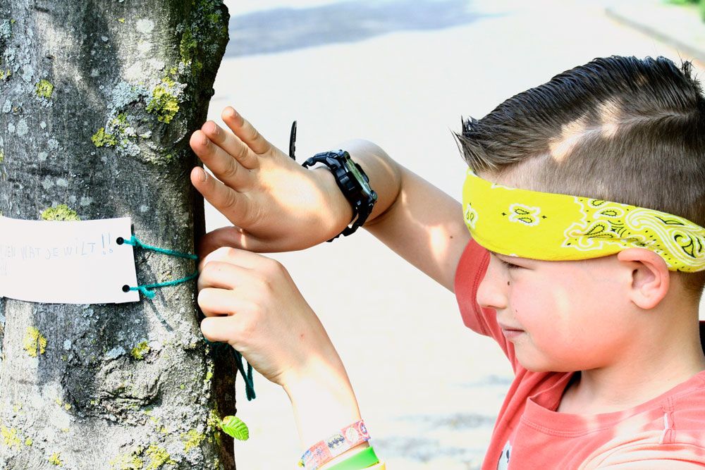 RAK with Children tree message